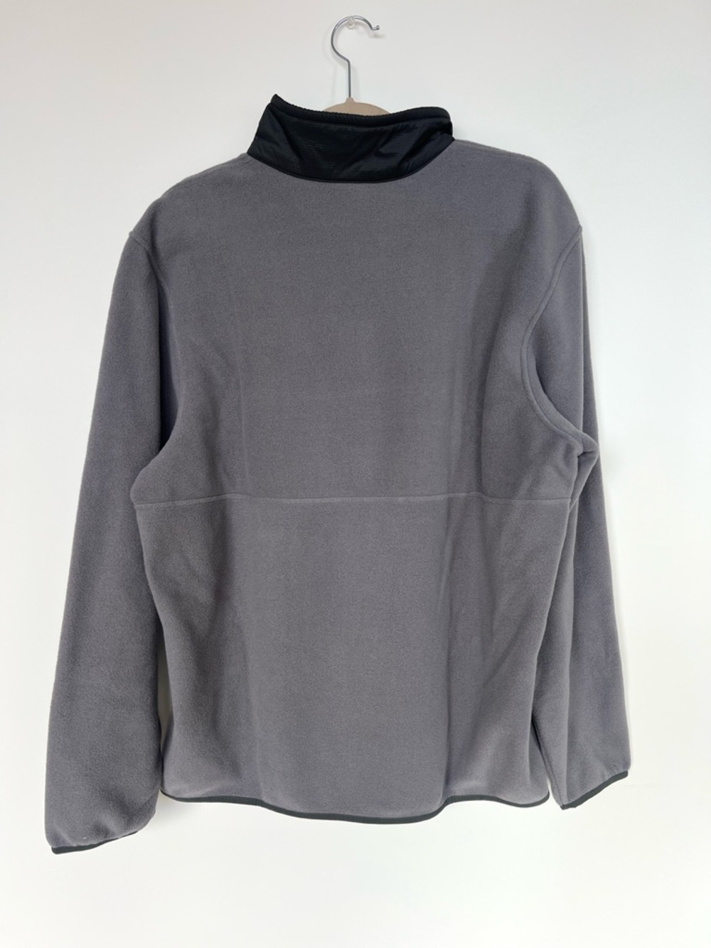 NWT Patagonia Microdini 1/2 Zip Fleece - Picture 3 of 5